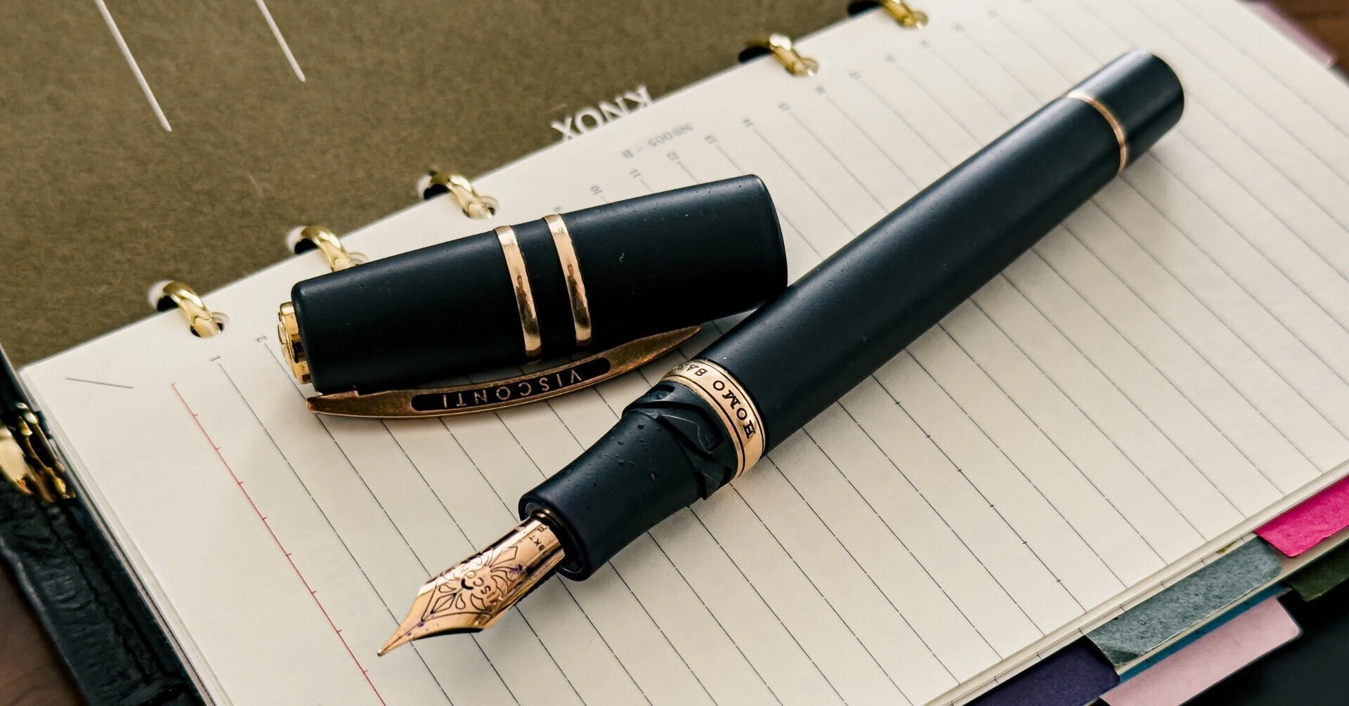 今も使い続けている万年筆Vol.3|VISCONTI ホモサピエンスという一つの 今も使い続けている万年筆Vol.3|VISCONTI ホモサピエンスという一つの