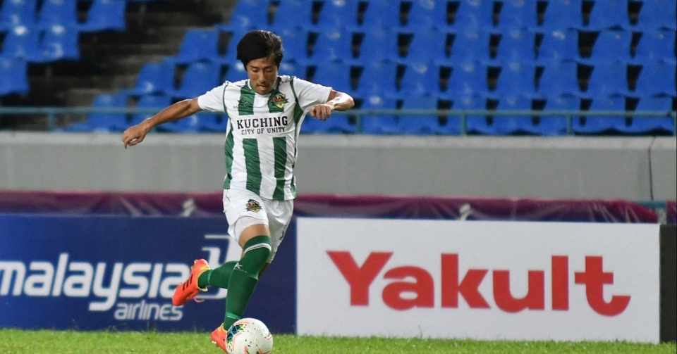 最も日本人らしいプロサッカー選手 クチンfa所属 鈴木雄太選手インタビュー ぴろぽんぴん Note