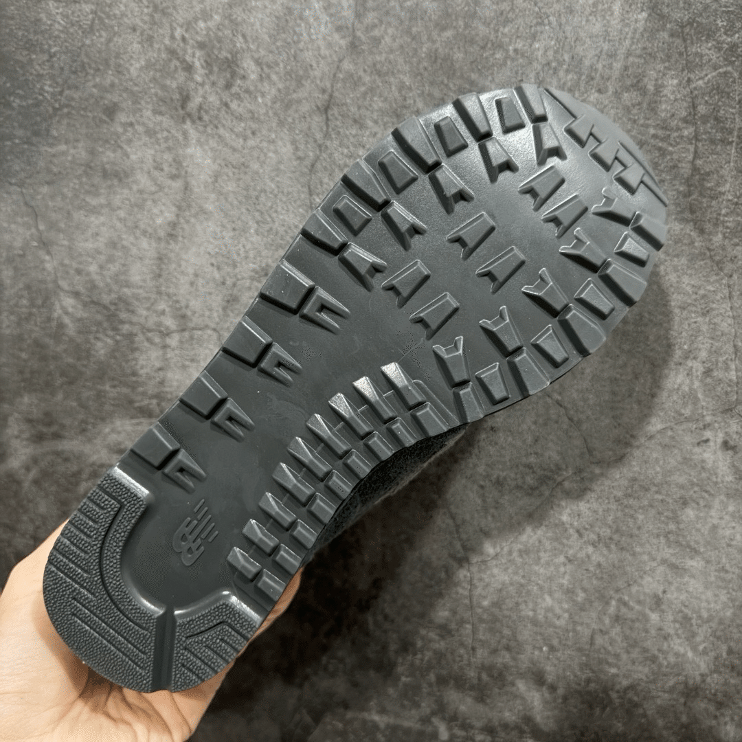 ストーンアイランド x ニューバランス 574 レガシーゴースト