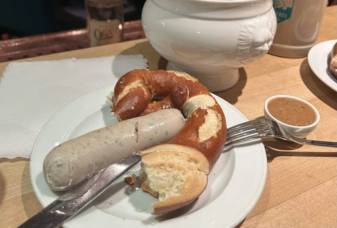 ヨーロッパXmasマーケット巡りの旅day4ドイツ🇩🇪フライブルク｜なつ