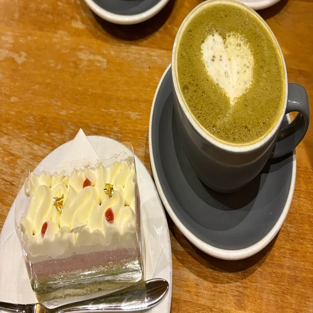 トロントにある抹茶カフェ | NeoCoffee Bar｜キツツキ