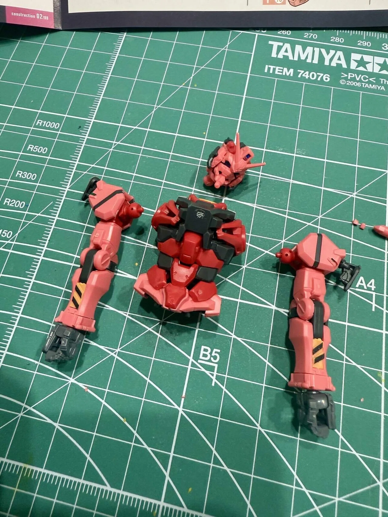 ガンプラ製造記〜赤いガンダム〜｜上総。