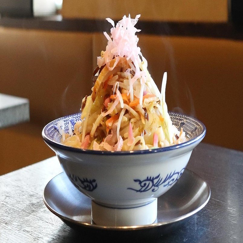 物価高騰でも840円を貫く「“野菜山”ちゃんぽん」が破格でビビる。閉店