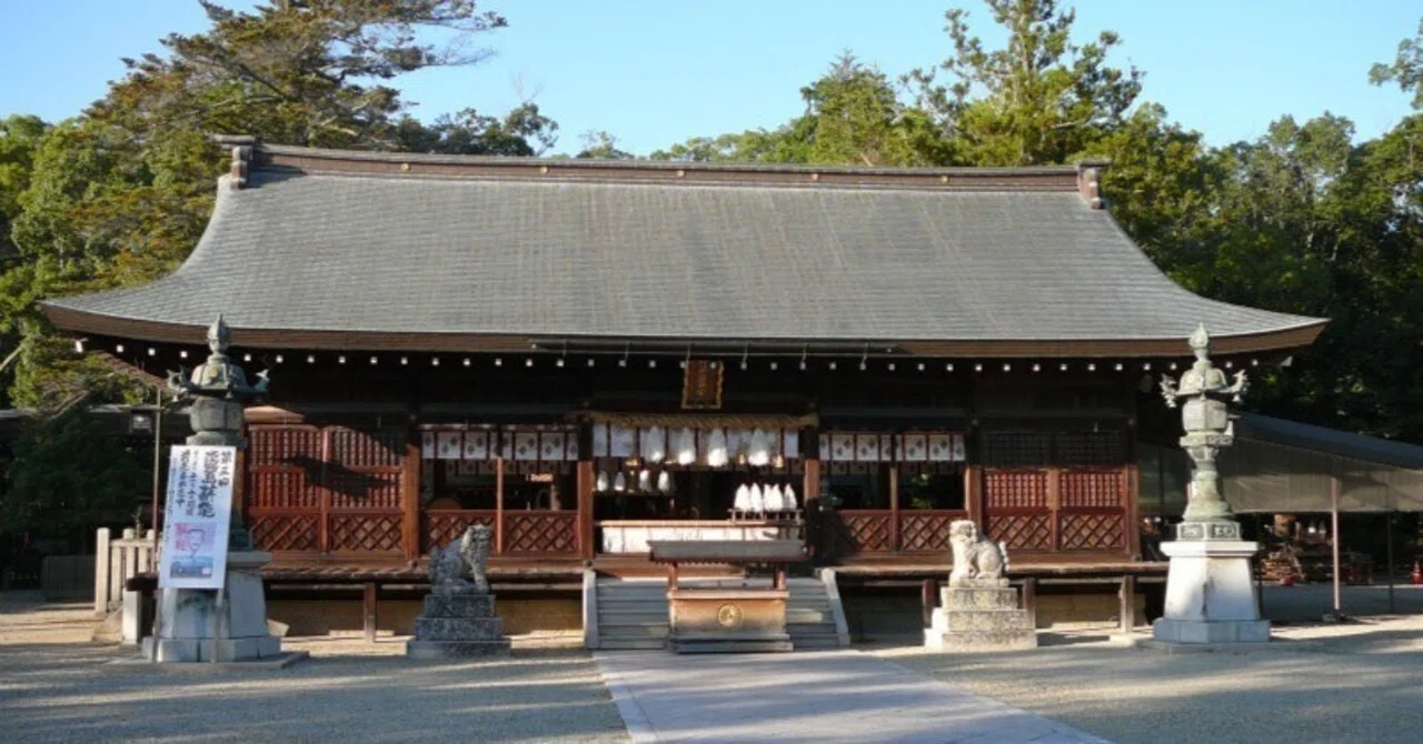 日本最古の神社「伊弉諾神宮」 人生をあらためて歩き出したくなる場所