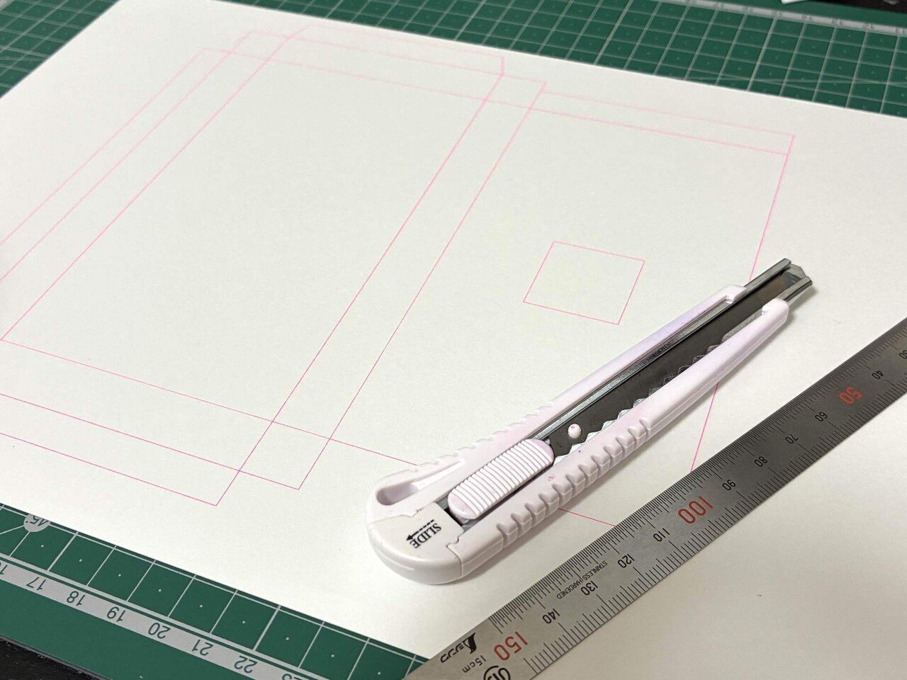 自己表現の欲にあらがう特殊装丁の記録｜ZINE制作のセルフライナー