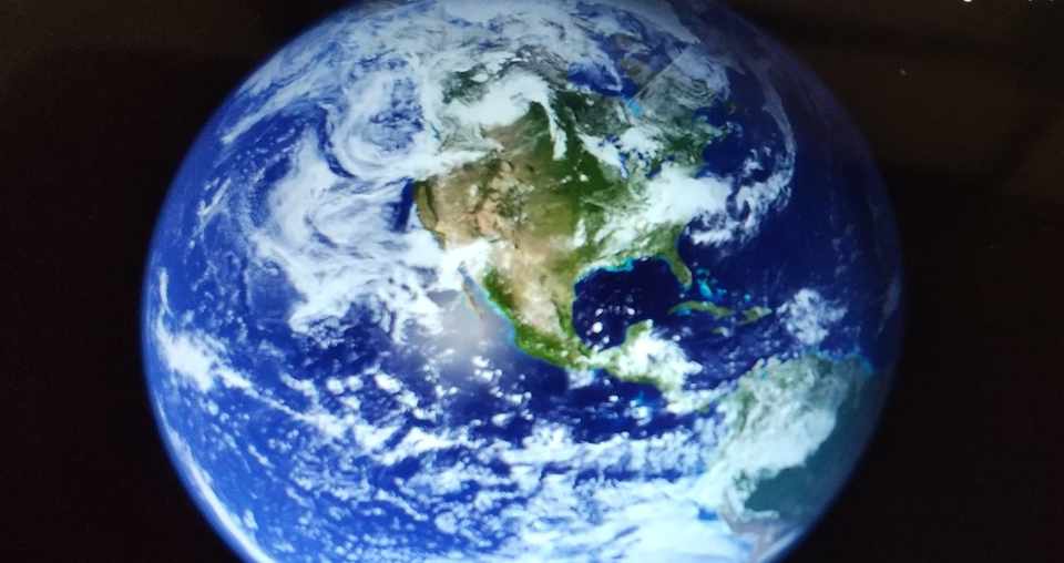 近い将来この地球という星の日本は無くなるよ 僕達の近いは100年以降だけどね 15 僕はufoに乗って来たんだょ アユレム Note