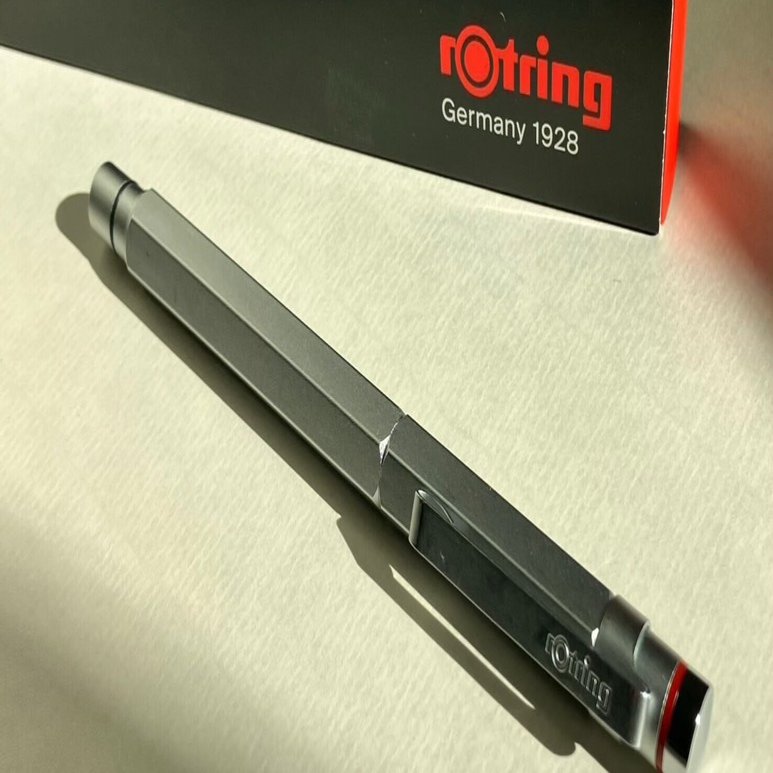 ロットリングニュートン｜Pawa0472