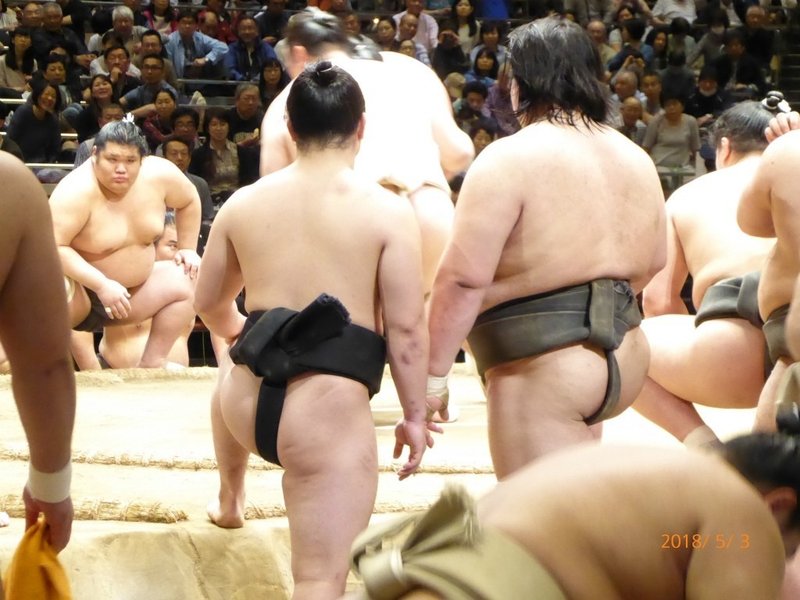 大相撲のマナー 初心者向けお相撲の楽しみ方 見どころ 締込 しめこみ と化粧まわし 井垣利英 人材教育家 メンタルトレーナー マナー講師 Note 大相撲のマナー 初心者向けお相撲の楽しみ方 見どころ 締込 しめこみ と化粧まわし 井垣利英 人材教育家 メンタルトレーナー マナー講師 Note