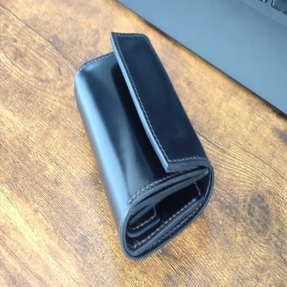 ファッション小物 【コンパクト財布】イタリアンレザー 牛革 本革 シボ