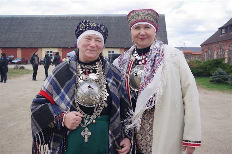 エストニアとロシアに分断された少数民族セトはどうやって差別を乗り越えたのか みじんことオーマ Note