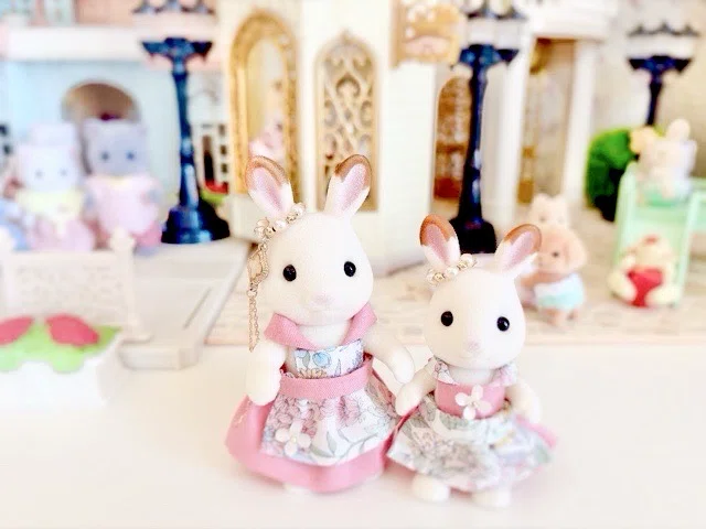 ハンドメイド　ショコラうさぎちゃん　チュチュドレス シルバニアファミリー♡手作りシルバニア服／ショコラうさぎの親子用
