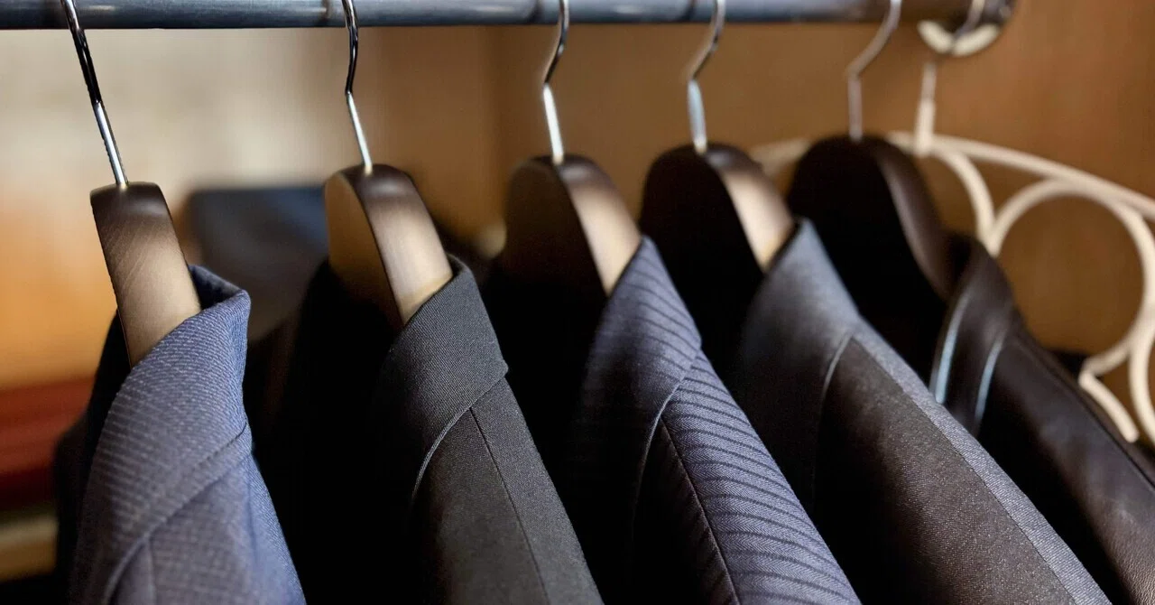 Nakata Hanger: The Quiet Supporting Actor — Supporting Clothes in