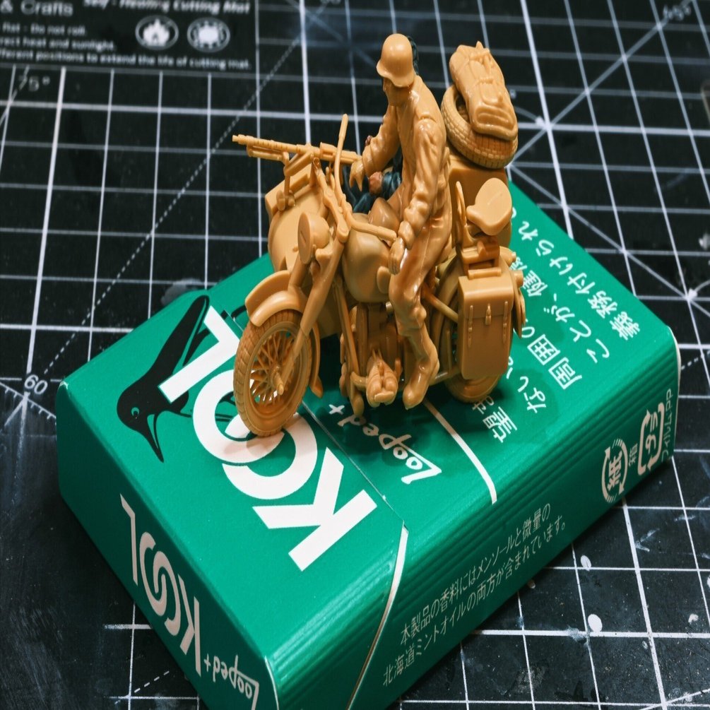 TAMIYA 1/48 ドイツ軍用サイドカー 制作メモ #1｜チワンサム