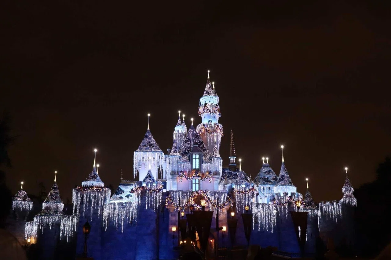 カリフォルニアディズニーランド|クリスマス2025|クリスマスキャロル