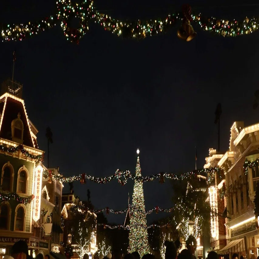 カリフォルニアディズニーランド|クリスマス2025|クリスマスキャロル 