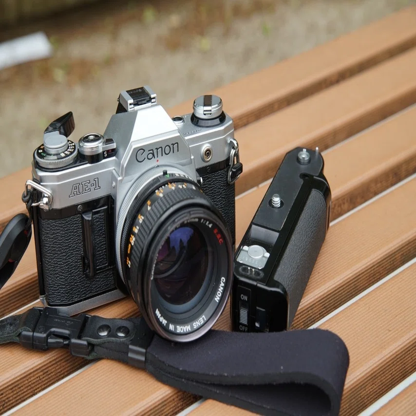 連写一眼 Canon AE-1｜かぺりと