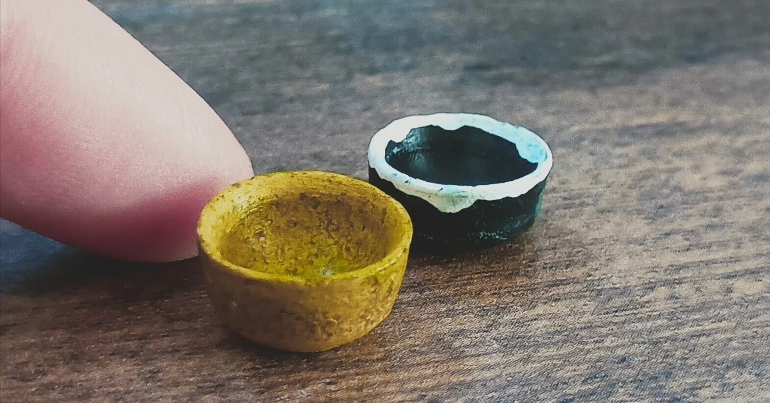 ミニチュア陶芸】オーブン粘土を小型電動ろくろで成形してオーブン