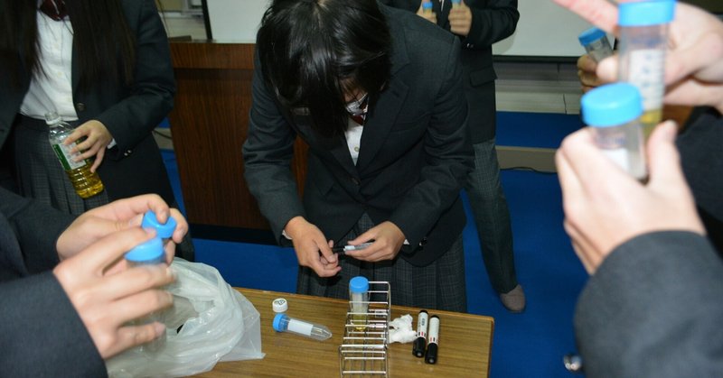 薬物乱用防止教室を行いました。