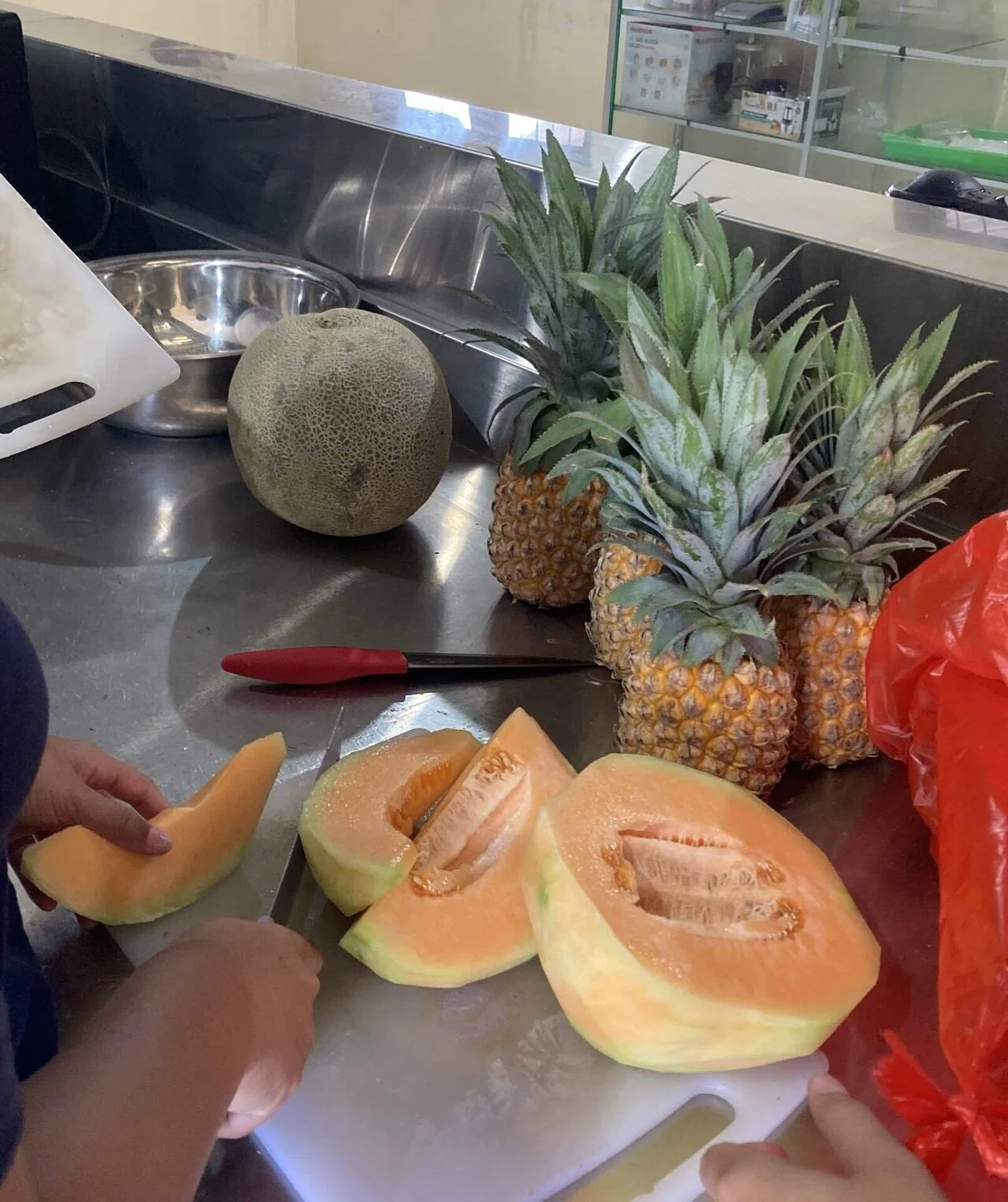 🍍 水曜朝のフルーツ便 #27 パイナップル｜バリ島の知らなくていいコト
