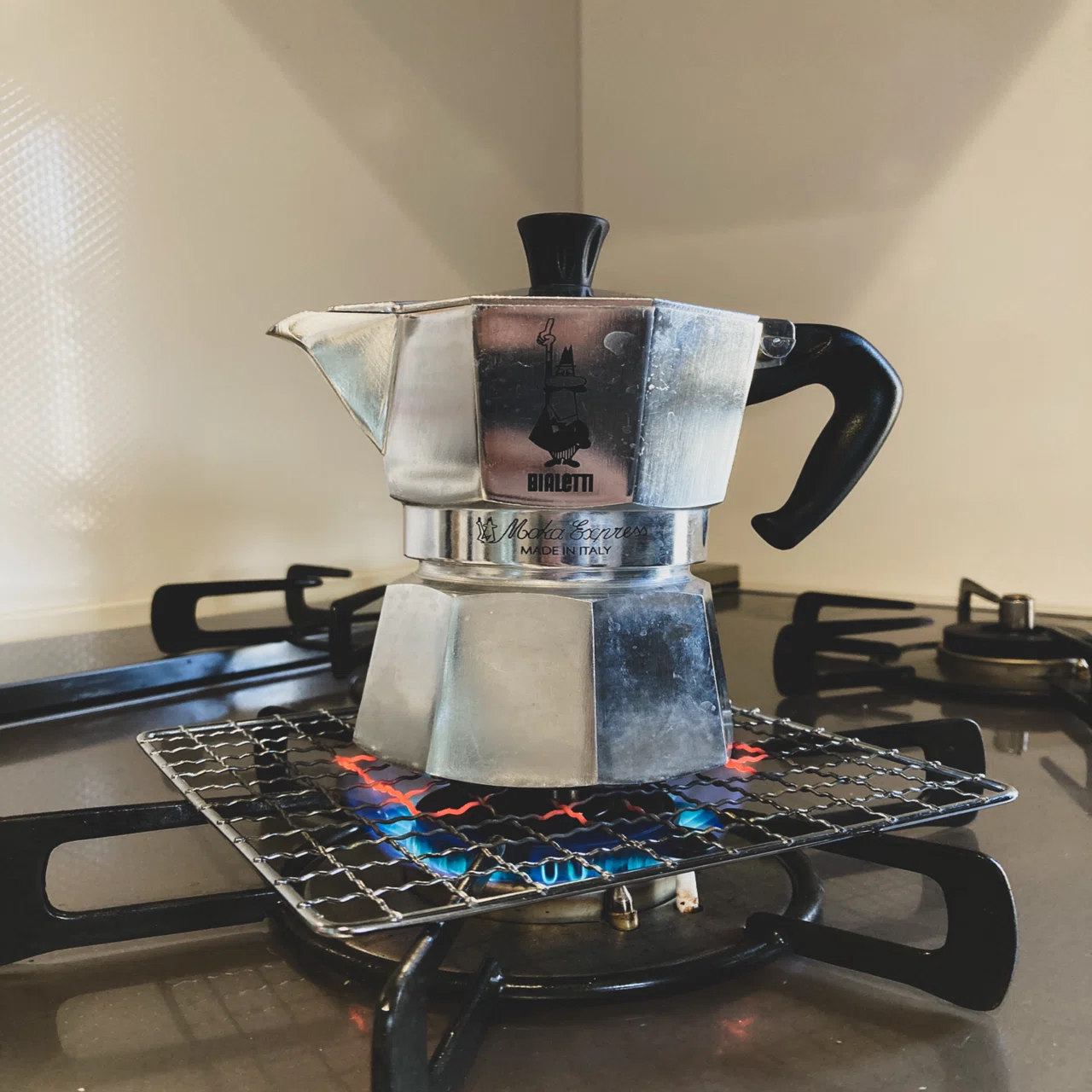 After buying a Bialetti Moka Express, I fell headfirst into the