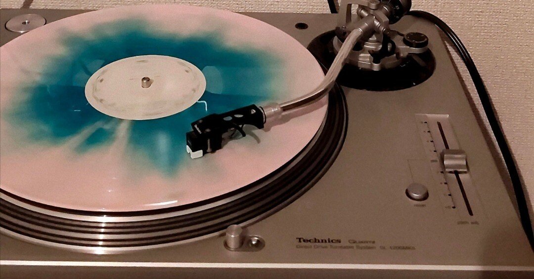 Melody's Echo Chamber 『Unclouded』- 雲一つない世界は案外優しく悟