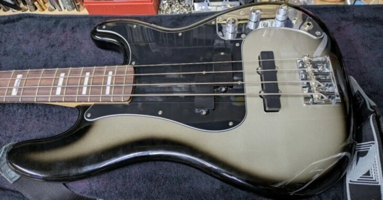 Fender Troy SANDERS Precision Bass セットアップ＆ジャック交換