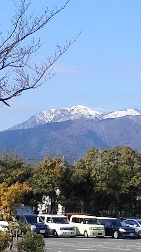 天気良し 鈴鹿山脈竜ヶ岳 イオン駐車場からの眺め ここのたこ Note