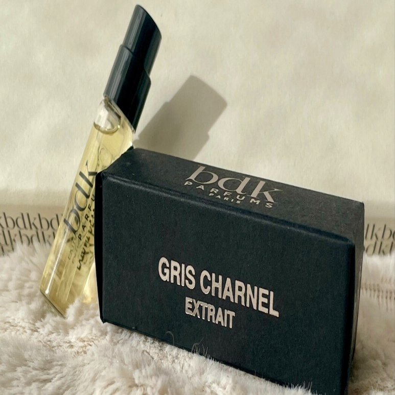 Bdk Parfums - Gris Charnel Extrait 初心者なりにレビュー｜あぱと
