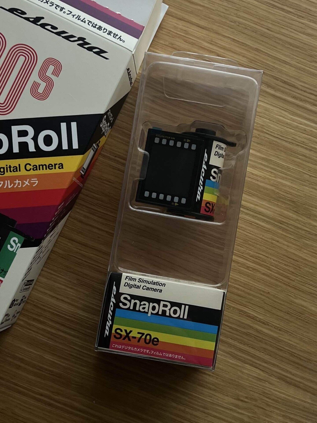 【新品未使用】Escura SnapRoll フィルム型 デジタルカメラ ブラインドボックス仕様のカメラ！？フィルム風トイデジ「SnapRoll」新