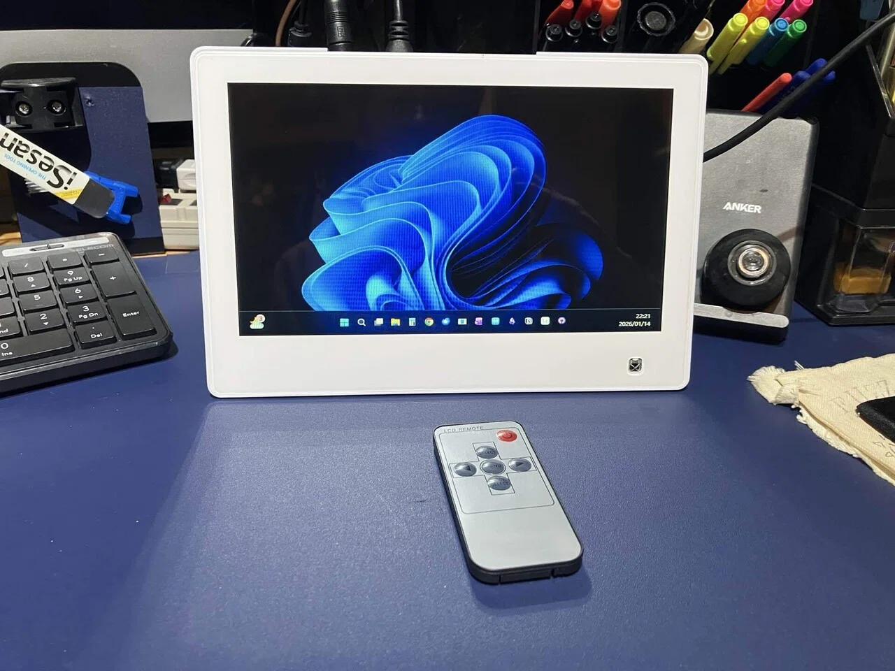 docomoフォトパネル04を、HDMIモニターとして転生させた話｜や印工務店