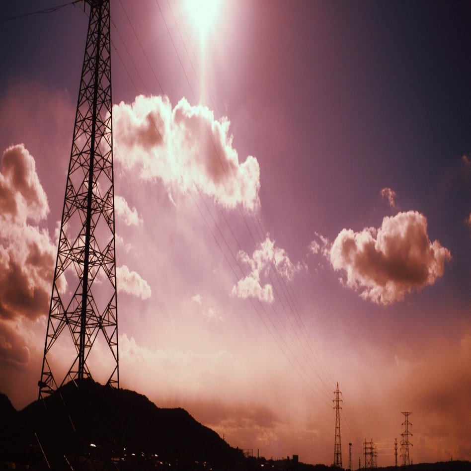 鉄塔のある景色、色のある風景/TTArtisan 25mm F2｜北岡＠カメラ/写真