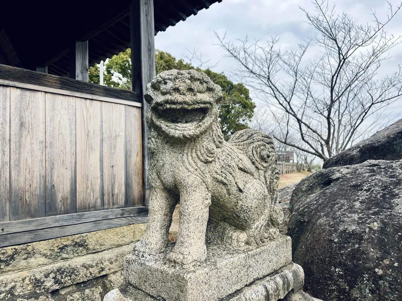 狛犬が変顔してたので想像してみた｜かぼちゃかべ