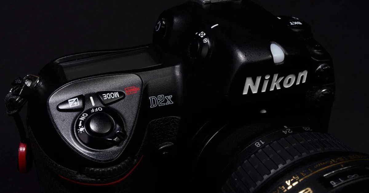 ニコン デジタル一眼レフカメラ D2X APS-C#1596.52 どうせNikon D2Xも楽しい。｜sugarkrone