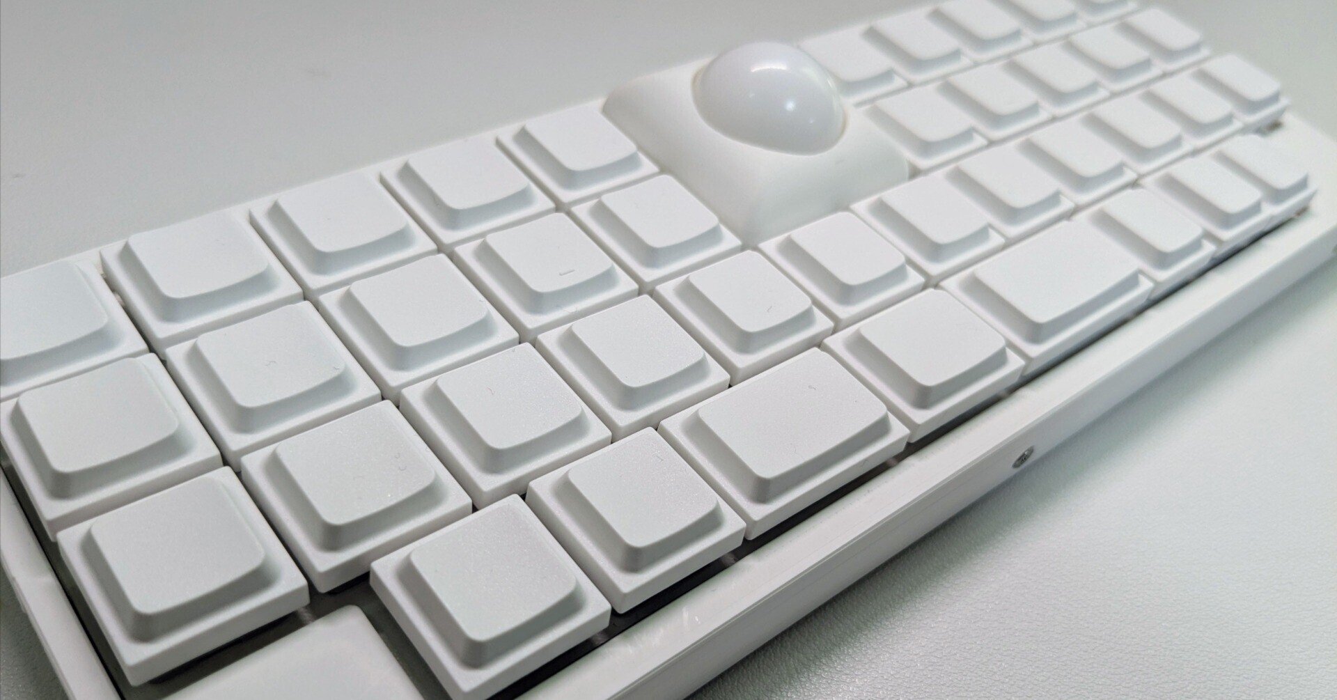 自作キーボード】トラボ付き無線キーボードで究極のiPad入力環境を作る 自作キーボード】トラボ付き無線キーボードで究極のiPad入力環境を作る