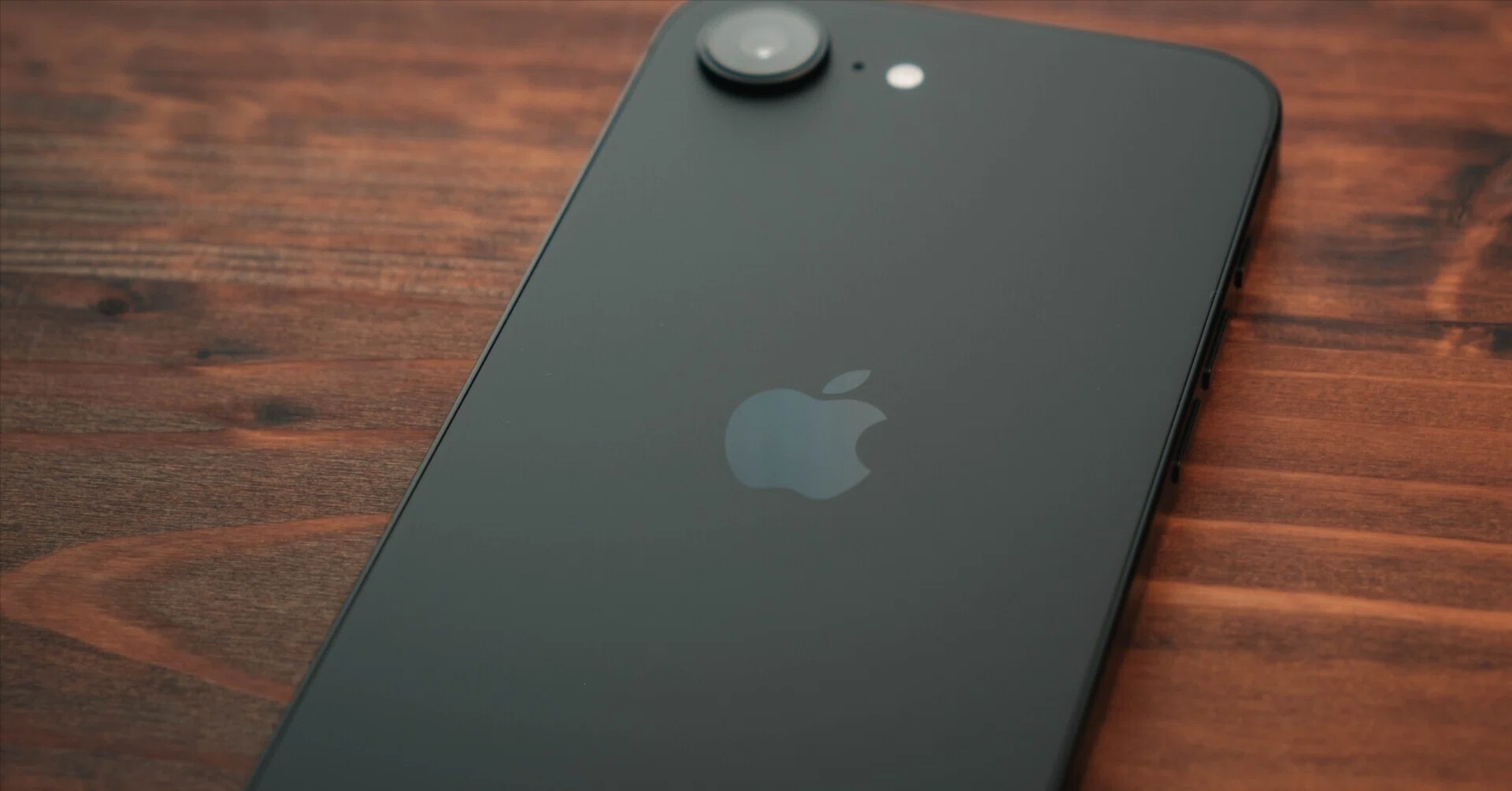 月額51円のiPhone 16eに変えたら、スマホ選びの呪いから解き放たれた話