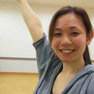 ヨガインストラクターあき