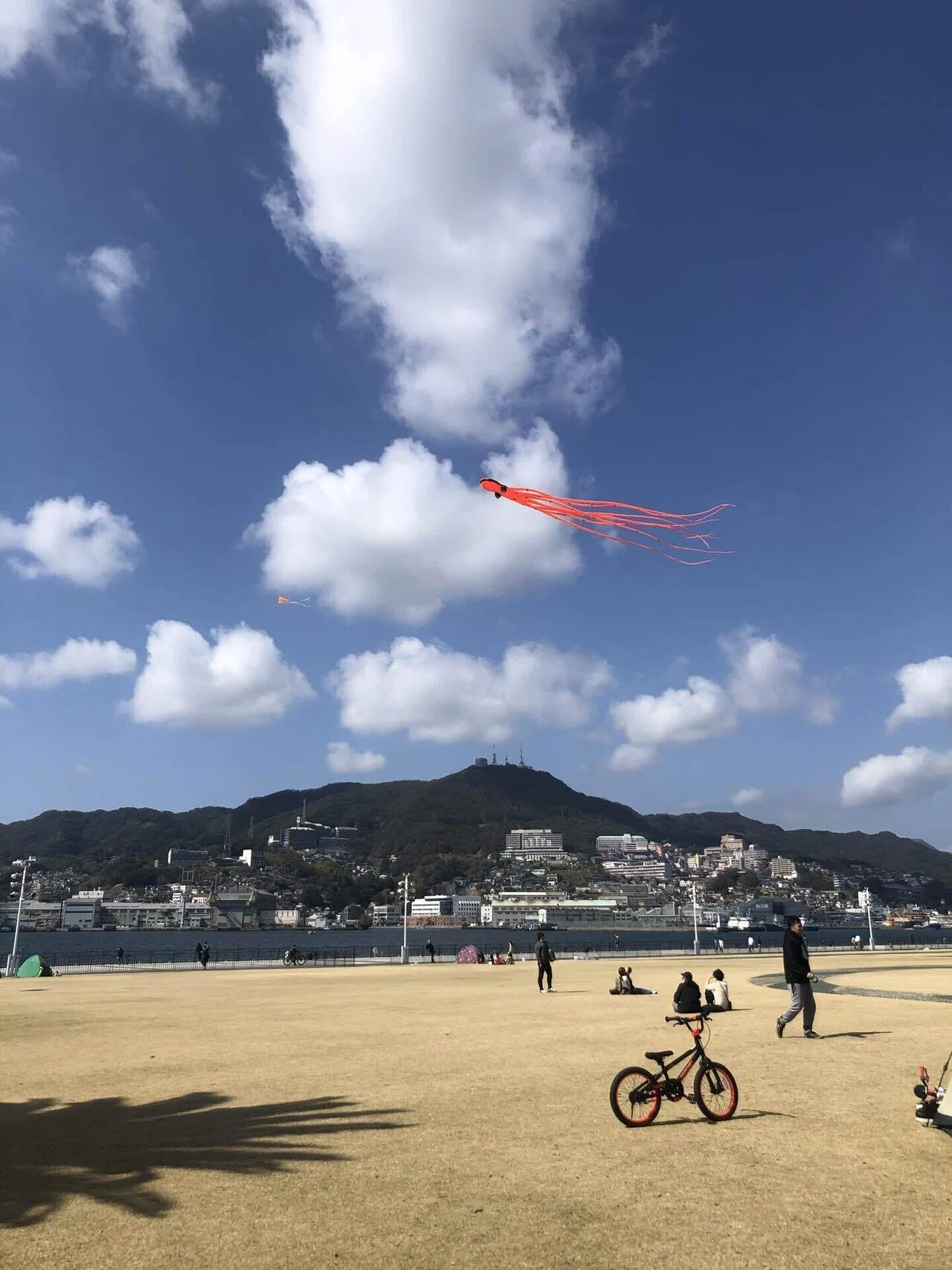 2026お正月講座】今さらですが、凧をあげてみませんか？🪁｜こども造形