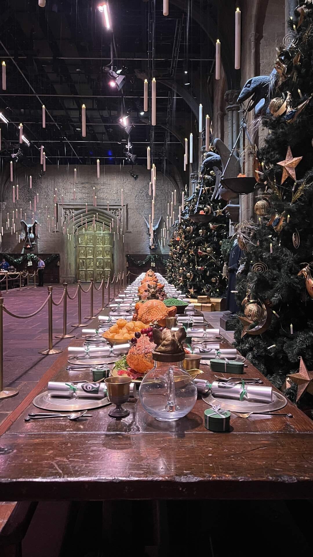 冬季限定、ロンドンで雪の中のホグワーツを見にいく｜JasCo