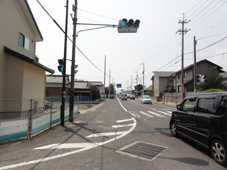 2013年夏、丸亀駅からレンタサイクルを借りていざ店舗へ