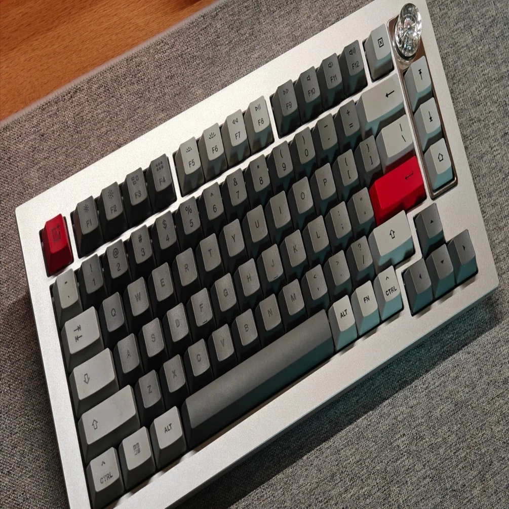 レビュー】Keychronと中華メーカーが生み出す芸術。OnePlus Keyboard