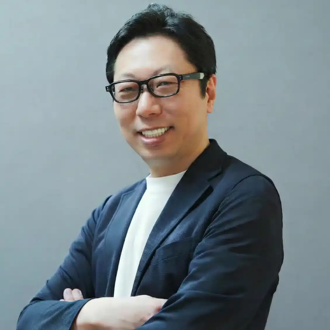 上谷宗久｜副業20社合格の上場企業役員｜AIで仕組化する「選ばれ続ける」副業