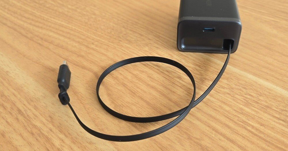 カフェ作業】MacBook Airに対応する予備充電器を探してみた｜そきあきら