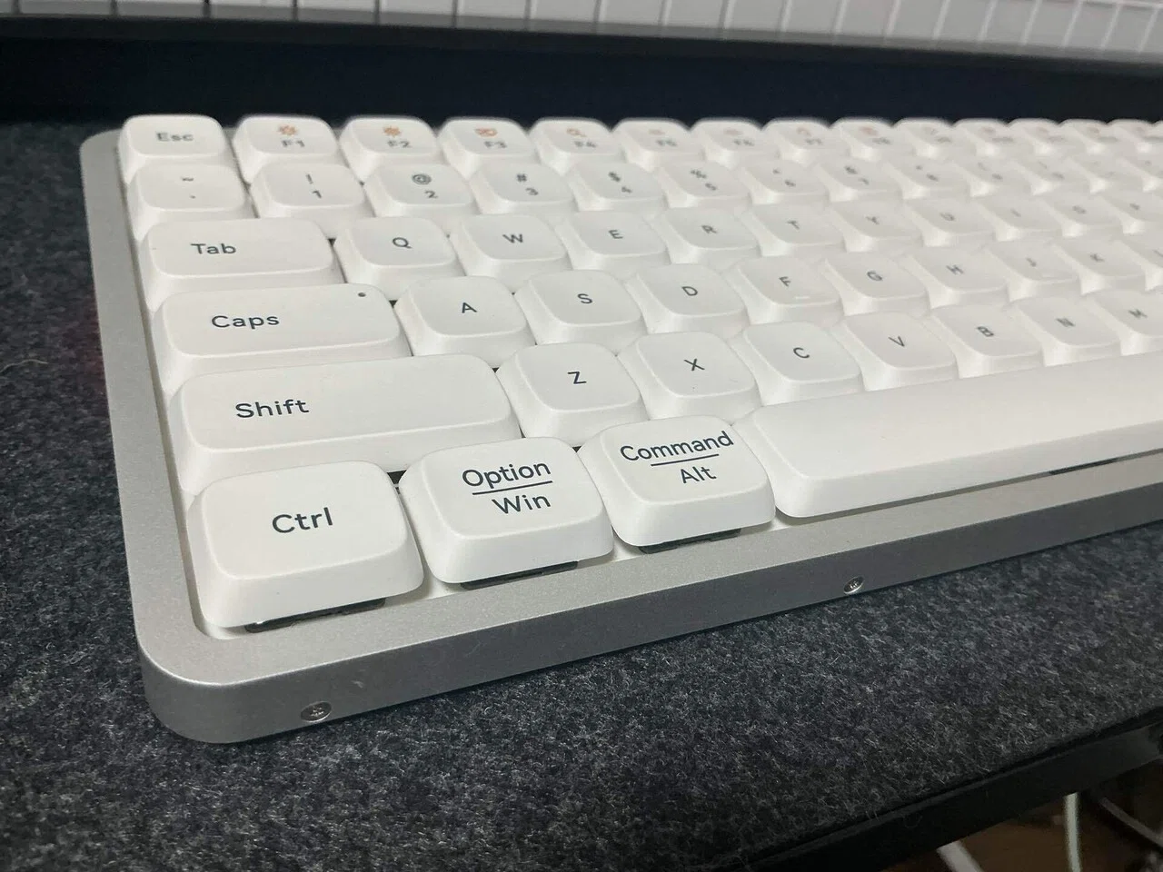 初めてのメカニカルキーボードを購入！（Loflee Flow）｜りょーた