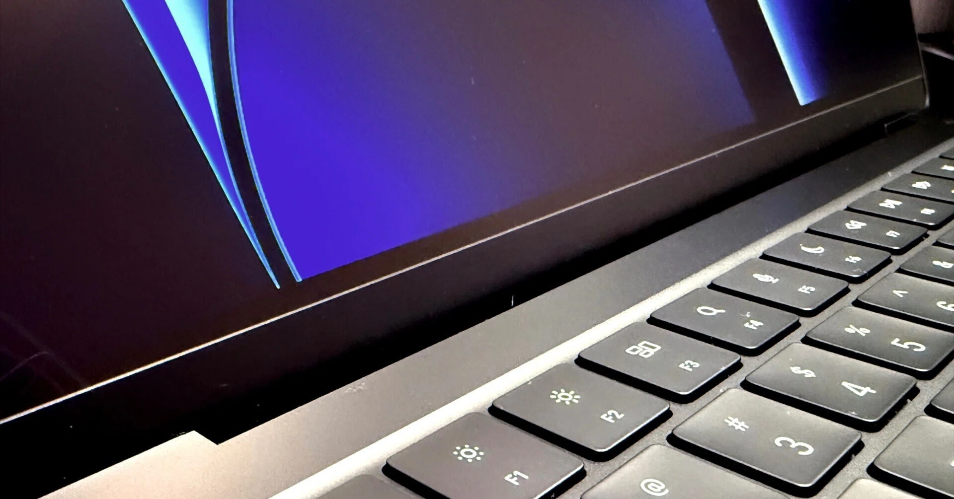 MacBook Pro M5、めちゃくちゃ心強い。|青山 MacBook Pro M5、めちゃくちゃ心強い。|青山