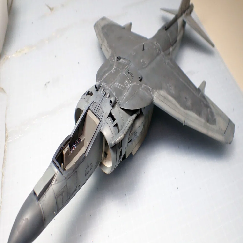 コロナからの復活：ハセガワ 1/48 AV-8B ハリアー2プラス（中編