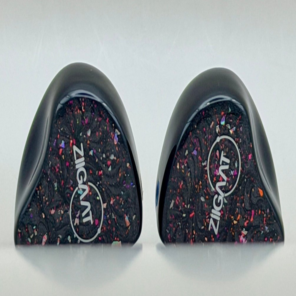 ZiiGaat x Fresh Reviews Areteのレビュー｜ラルフ・ヒンクリー