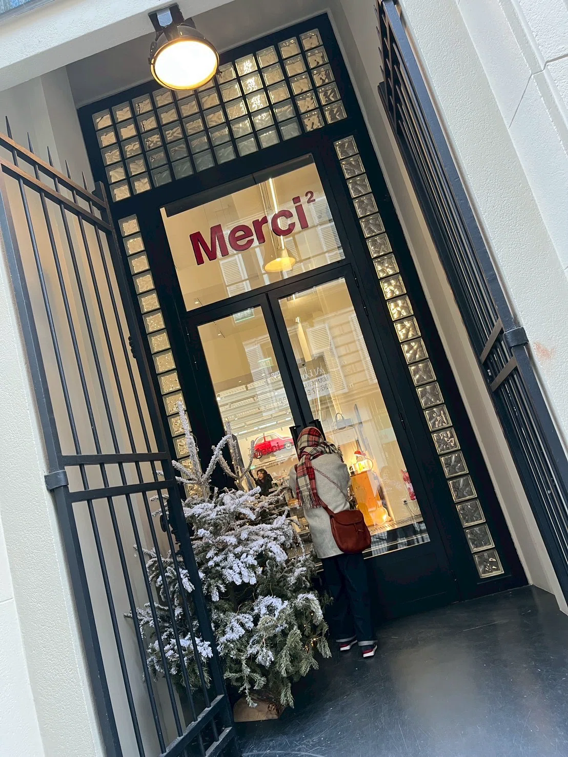 Merci2 パリ旅行②クリニャンクール蚤の市、MERCI2号店、ギャラリーラファイエット|Sanamina