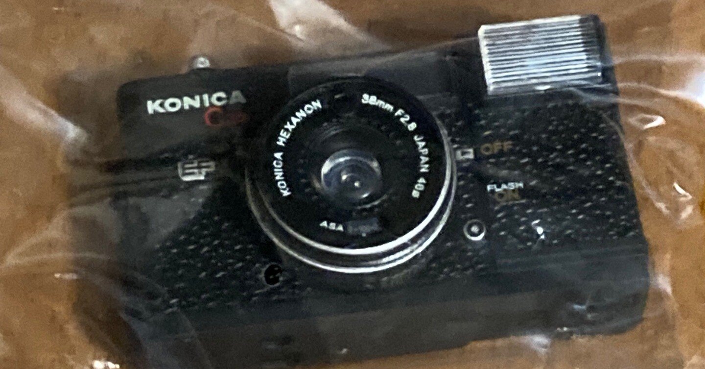 愁子】フィルムカメラのミニフィギュア｜テトラ