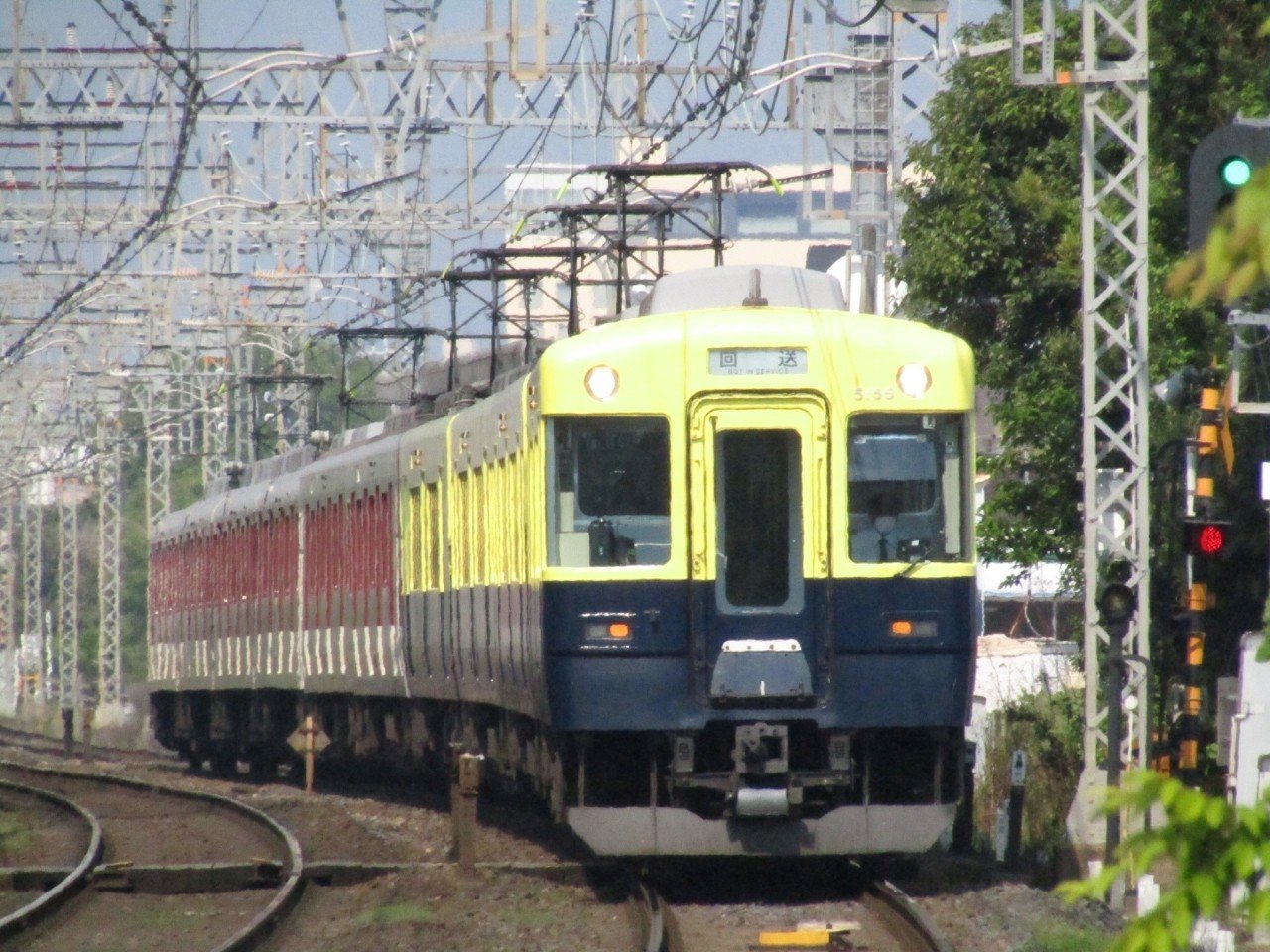車両紹介 近鉄では異例の3扉クロスシート 5200系 関西の鉄道を研究するチャンネル Note
