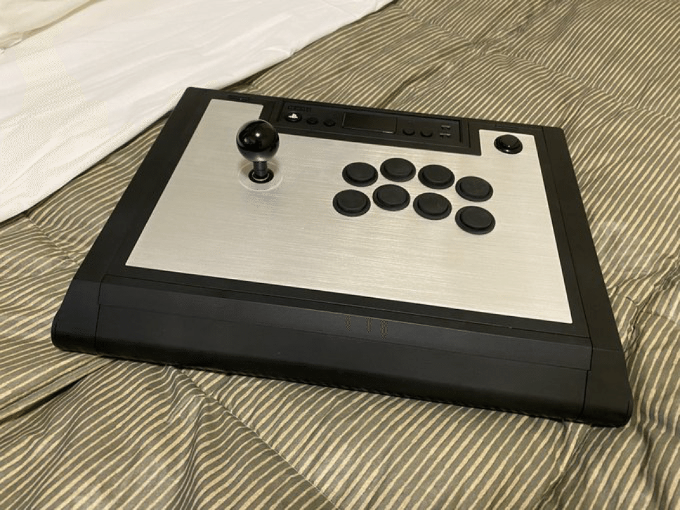 アケコンの話、雰囲気変えたよ 127｜774